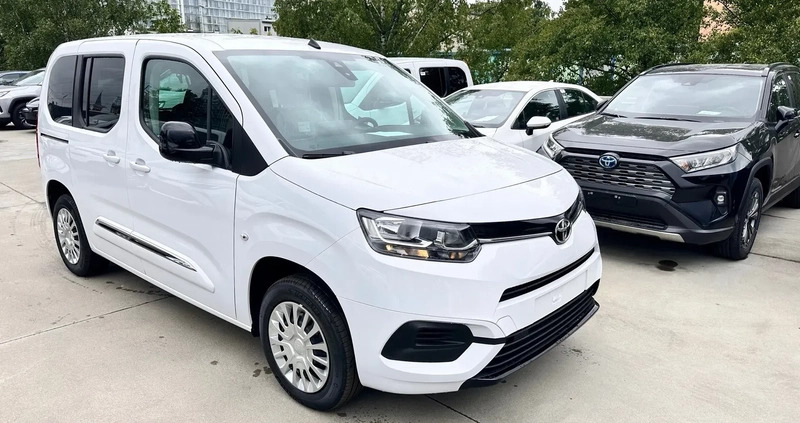 Toyota Proace City Verso cena 119500 przebieg: 6, rok produkcji 2023 z Działoszyn małe 29